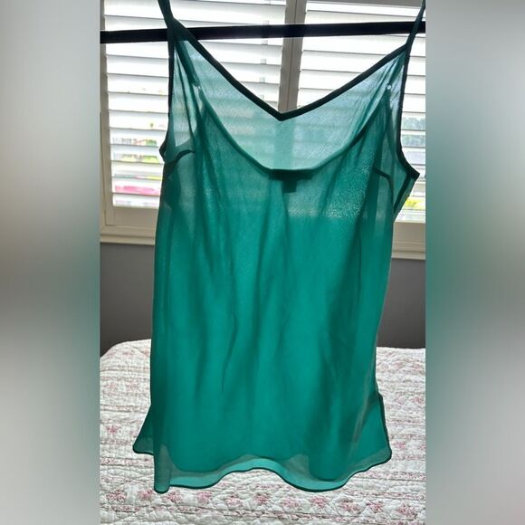 J.Crew Green Silk Cami – XS | Minimalist, Lightweight, Summer Essential - Picture 3 of 6